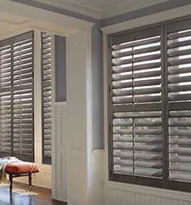 Dark Shutters in living room Photo